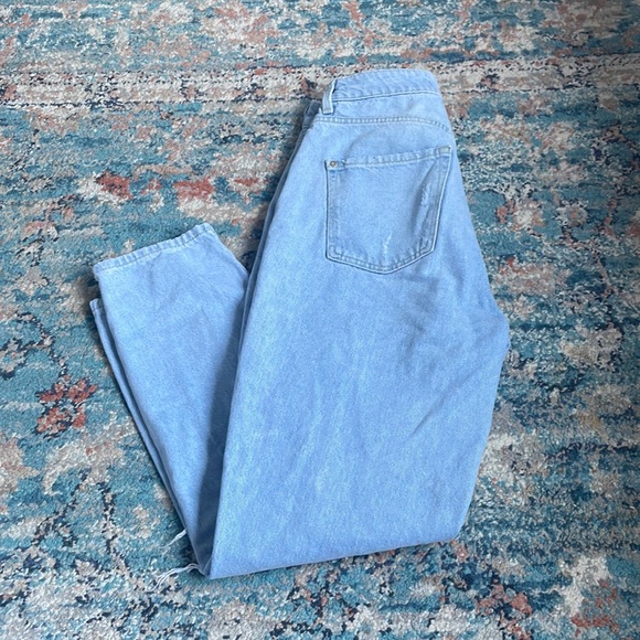 Zara Light Wash Ripped Jeans Size 6 - Picture 2 of 3